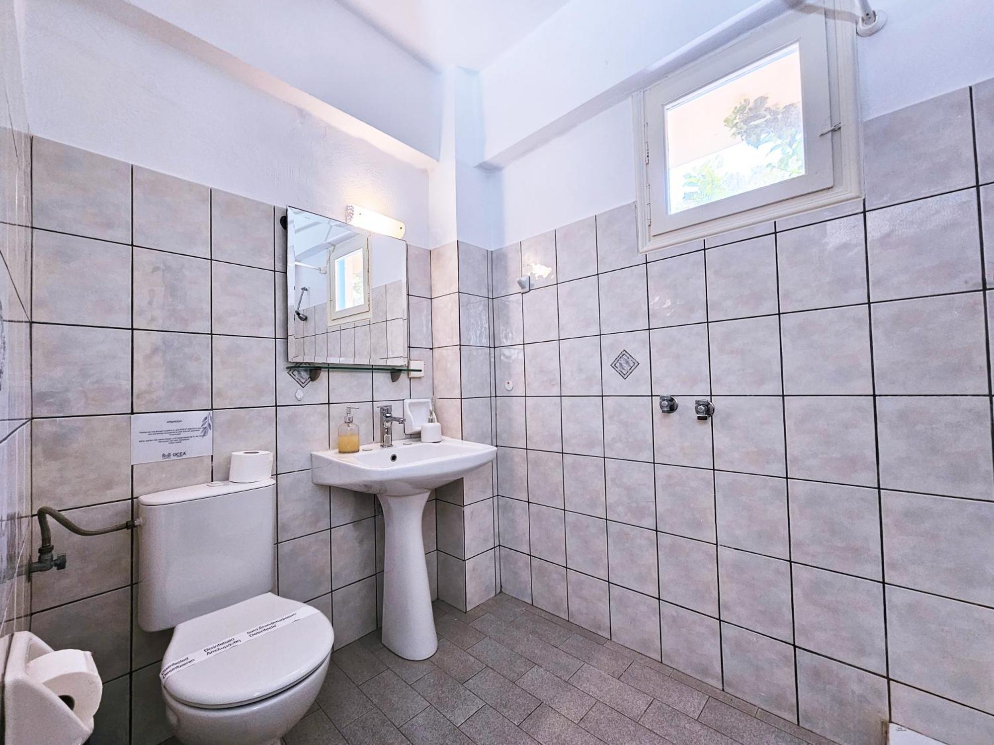 カルロヴァシ Ocea Retreatアパートホテル 部屋 写真